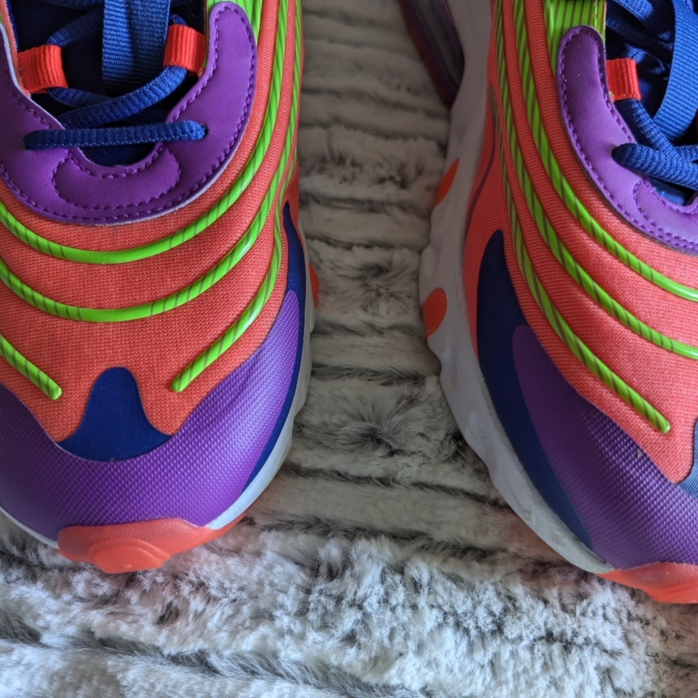 Nike Air Maxes - Picture 5 of 15